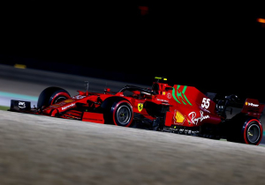 Sainz claims Qatar "surprised" F1 teams