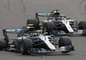 Lauda blasts Baku track team after Bottas puncture