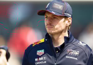 Verstappen moet zich melden bij de stewards na moment met Hadjar in de pitstraat