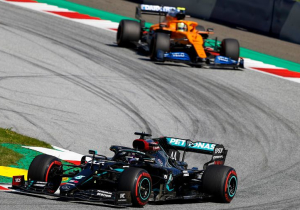 Mercedes: We are "kicking ourselves" over lost Hamilton podium