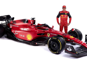 Sainz urged to "raise the bar" with Ferrari