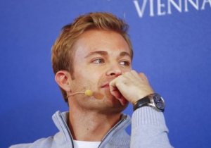 Nico Rosberg over nieuwe starttijden: "Het is komisch, vreemd"