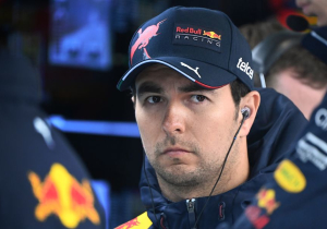 Pérez reageert op pijnlijke DNF in Canada: 'Was al een oude versnellingsbak'