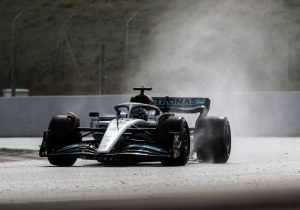 Hamilton: Mercedes no comete errores