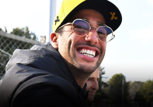 Ricciardo legt wedje met Abiteboul: "Als ik het podium haal, neemt hij een tattoo"