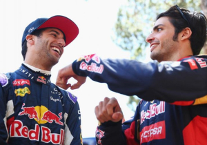 Sainz could replace Ricciardo at Red Bull