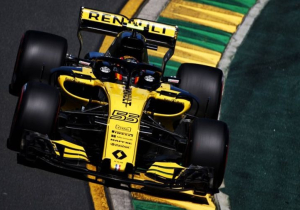 Sainz not focused on Red Bull during 'strange' Renault loan