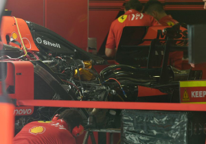 Mercedes "monitoring" Ferrari power unit situation - Wolff