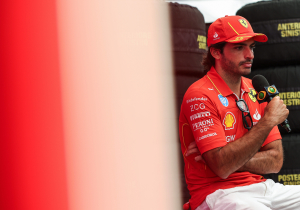 F1 Hoy: Ferrari saca a Sainz; Anuncian retiro para 2026; Aston exhibe su desastre con Alonso