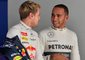 Hamilton over Indiase Grand Prix: 'Geld had ook naar scholen of huizen gekund'