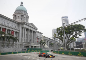 Liveblog (gesloten): VT1 Singapore: Verstappen snelste, crash Bottas
