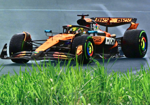 Dit is waarom Piastri niet vooruit maar wel achteruit uit het natte gras kon komen | GPFans Special