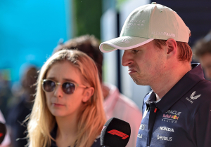 VIDEO | Verstappen verwacht geen wonderen in de race: 'McLaren is beter' | GPFans Race Day