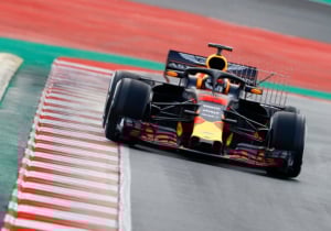 Max Verstappen: "Mercedes en Ferrari aanhouden als degene die we moeten verslaan"