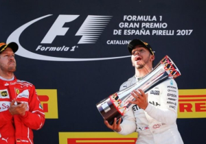 IN BEELD: De negen overwinningen van wereldkampioen Lewis Hamilton
