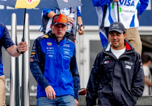 Verstappen en Pérez leggen bijna-crash in Austin snel bij na de race
