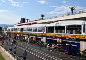IN BEELD: Teams maken zich op voor eerste vrije training