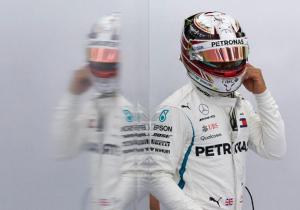 Lights Out: Mercedes & Hamilton starting to panic?
