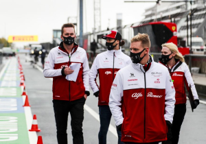 Vettel disappointed for Schumacher after "boring" Eifel Friday