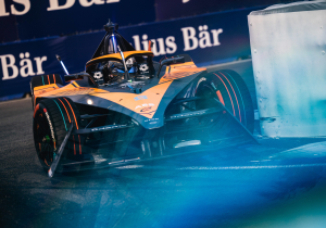 E-Prix São Paulo: Bird pakt eerste zege McLaren, matige race Frijns en De Vries