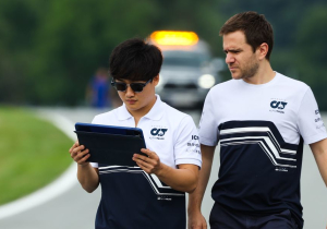 AlphaTauri extend deal with Tsunoda