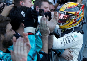 Hamilton over toekomst: 'Doorgaan zolang ik kan? Dat gaat niet gebeuren'