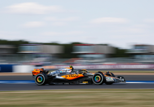 Weak Verstappen start hands Norris LEAD on lap 1 at Silverstone British Grand Prix