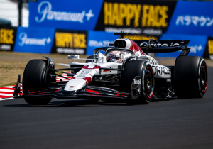 Verstappen "ontzettend blij" met afscheidscadeau Honda: "Mooi om hier samen te winnen"