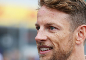 Button reageert op Jorda: "Je helpt de vrouwelijke coureurs niet met deze uitspraken"
