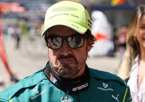 Fernando Alonso gesture to F1 rival during Chinese Grand Prix sums up dismal Aston Martin