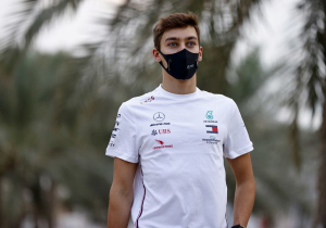 Russell over crash met Bottas: "Het zal mijn relatie met Mercedes niet schaden"