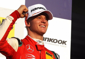 Schumacher tipped for greatness by Mercedes