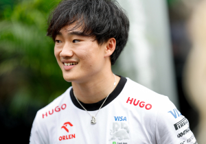 Tsunoda tekent officieel contractverlenging bij Red Bull-zusterteam VCARB