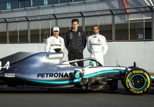 Mercedes: "Iedereen is onze concurrent, Red Bull zeker"