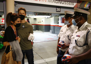 Grosjean receives family blessing to continue racing