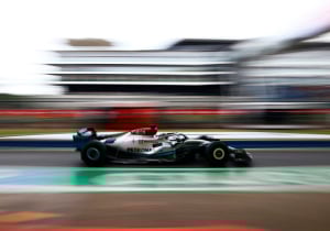 Eerste vrije training Grand Prix van Groot-Brittannië: Bottas de snelste in verregende sessie