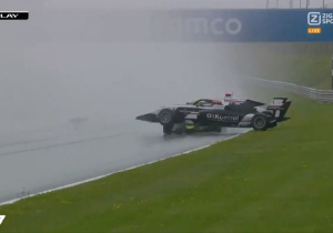 VIDEO: Chaotisch moment in de Formule 3