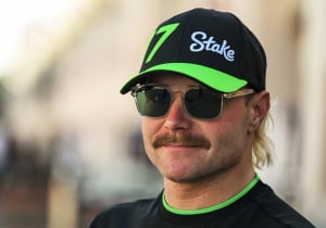 F1 fans stunned after Valtteri Bottas delivers New Year greeting with close up of his crotch