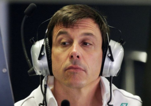 Wolff voert druk op Bottas op: 'Bewijs dat je tot de top behoort, daag Hamilton uit'