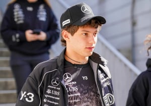 Antonelli opgetogen in Japan na tweede pole: "Om het op zo'n historisch circuit te doen..."