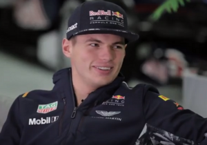 Verstappen: "Ik speel soms vijf uur achter elkaar FIFA op een dag"
