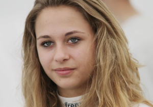 F3-coureur Flörsch: "Er zitten vijf schroeven en een titanium plaat in mijn rug"