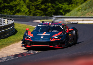 'Auto Verstappen weggetakeld tijdens geheime test met Ferrari op Nordschleife'