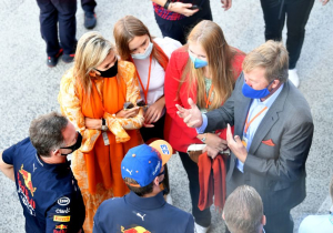 Koning Willem-Alexander wilde weglopen van TV tijdens titelrace Verstappen in Abu Dhabi