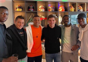 Verstappen ontvangt felicitaties van "halve FIFA-team" na zege in Monaco