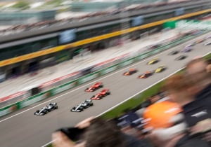 Formula 1 extends shutdown period again