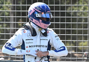 Albon geeft toe dat forse crash toch niet helemaal de schuld was van 'idioot' Bearman