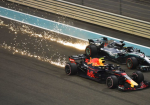 Webber: 'Mercedes favoriet, maar Red Bull zal er vol voor gaan'