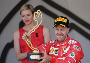Ferrari: "Als Vettel wil blijven, vernieuwen we direct zijn contract"