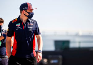 Verstappen noemt Red Bull niet 'zijn' team: "Ik vind het een beetje raar"